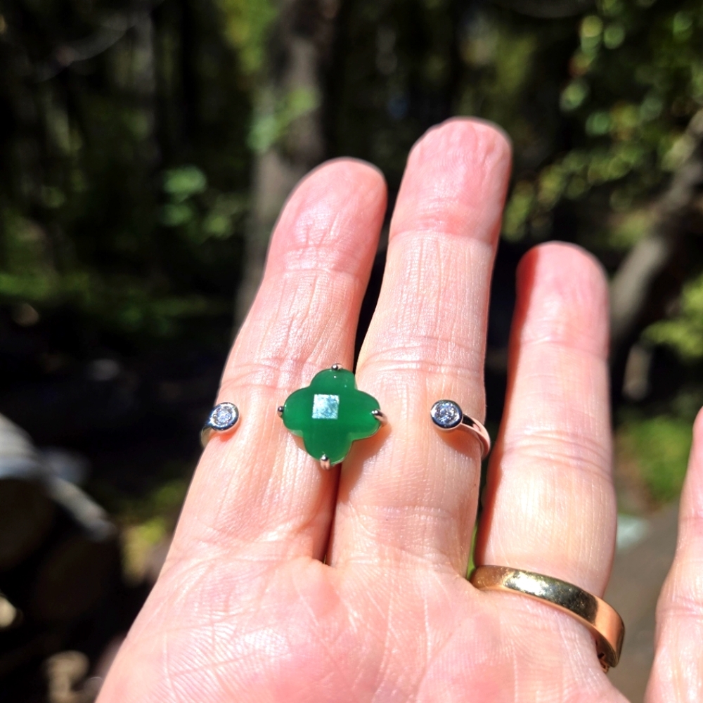 8k clover cut Emerald & Topaz dual finger ring adjustable size8
